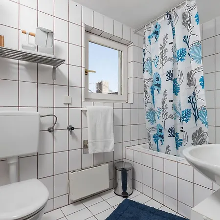 Apartment Dubo - One Bedroom With Balcony