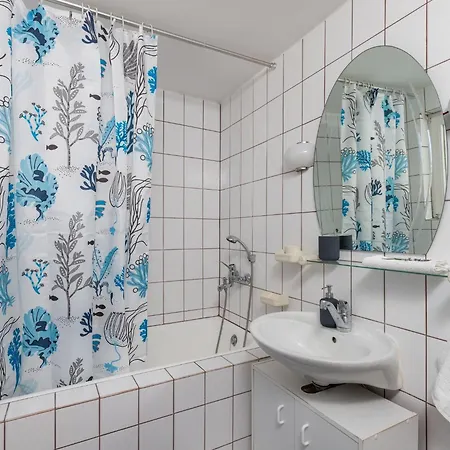 Apartment Dubo - One Bedroom With Balcony *